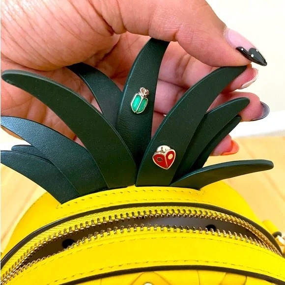 Kate Spade ♠️ RARE Picnic Pineapple Crossbody Leather Novelty Purse Handbag Bag - Picture 3 of 15